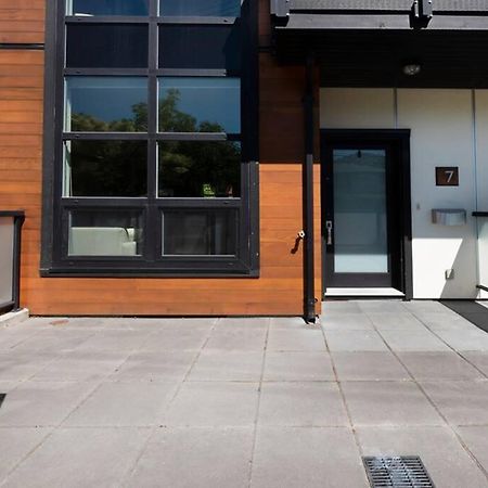 Cedar Hill Sunlit Stay - Bright Spacious & Modern Victoria Exteriör bild