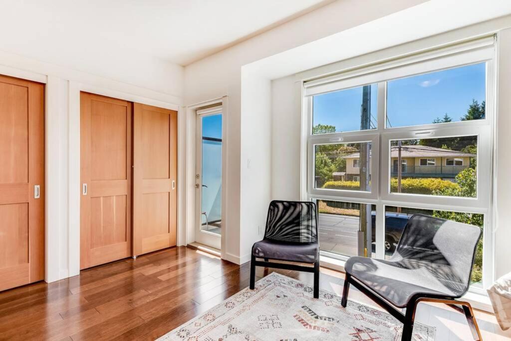 Cedar Hill Sunlit Stay - Bright Spacious & Modern Victoria Exteriör bild