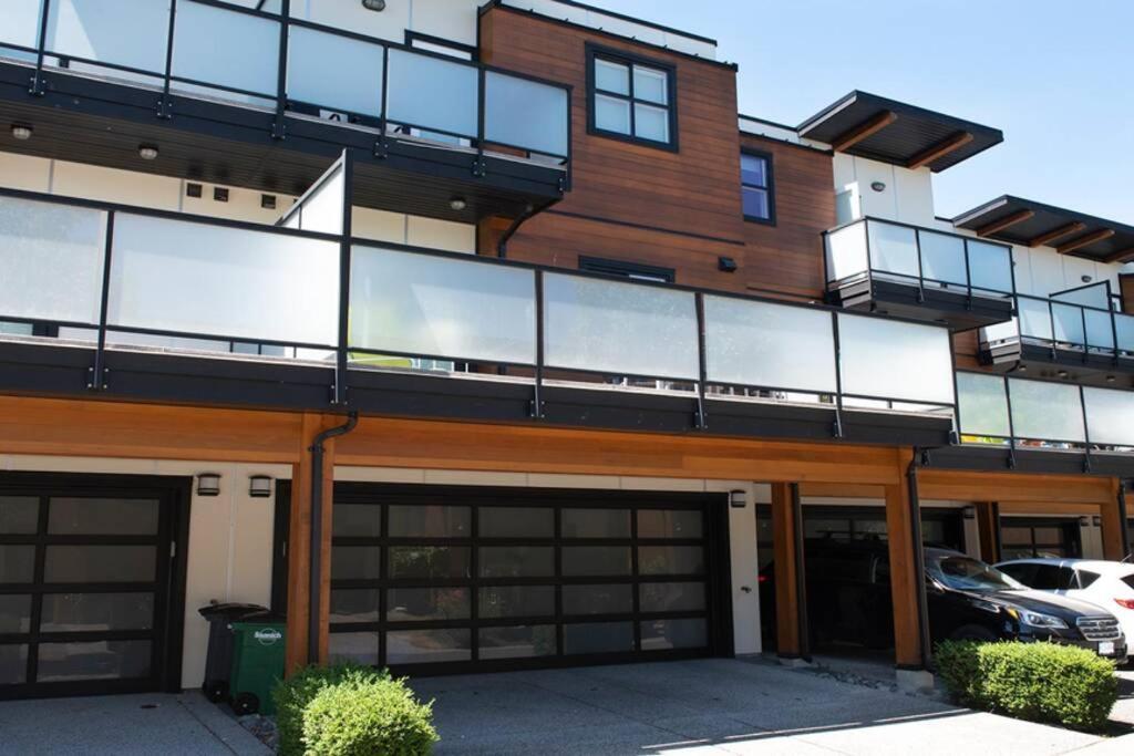 Cedar Hill Sunlit Stay - Bright Spacious & Modern Victoria Exteriör bild